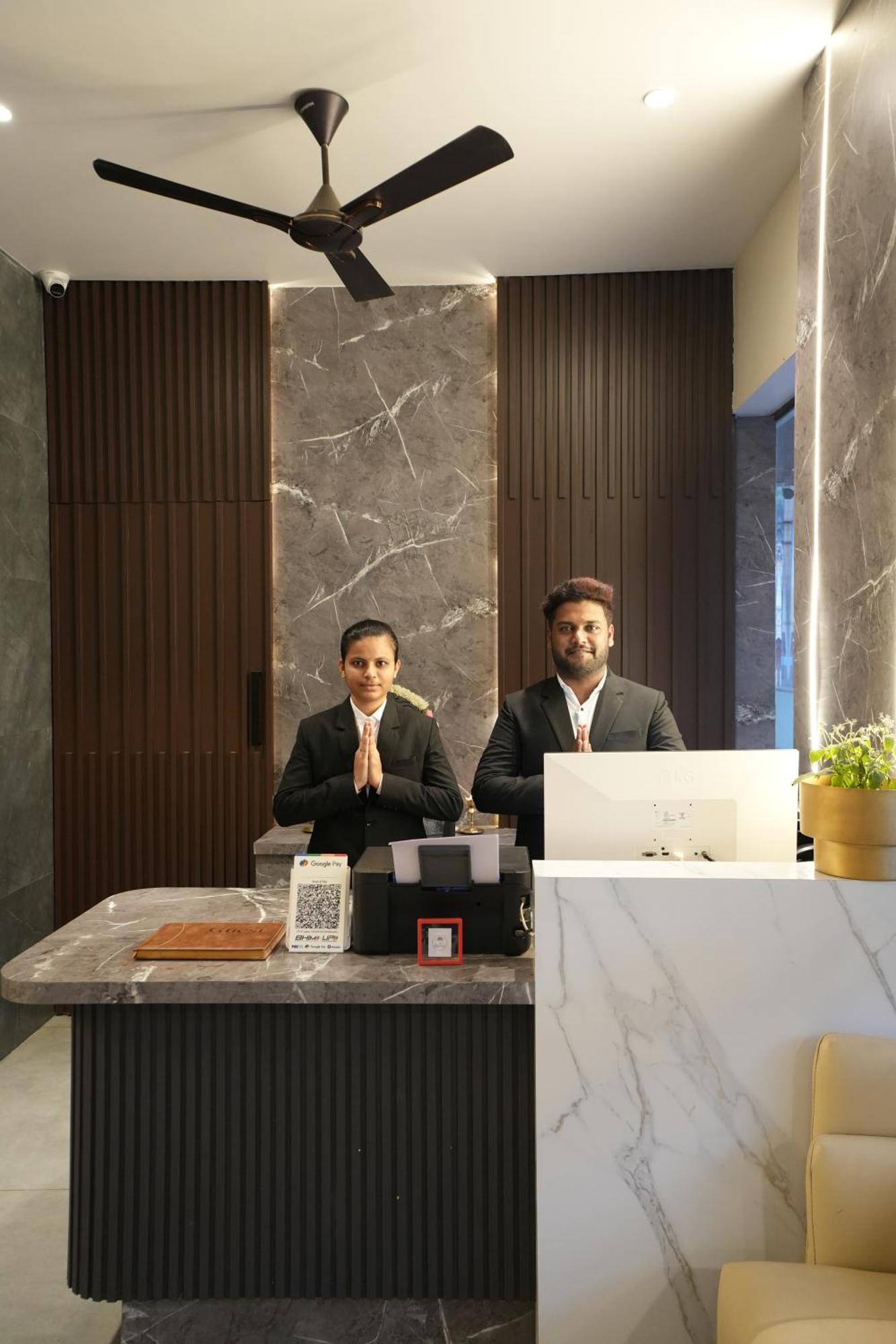 Hotel Swathi 호스펫 외부 사진